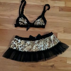 Never been worn 2 piece set
